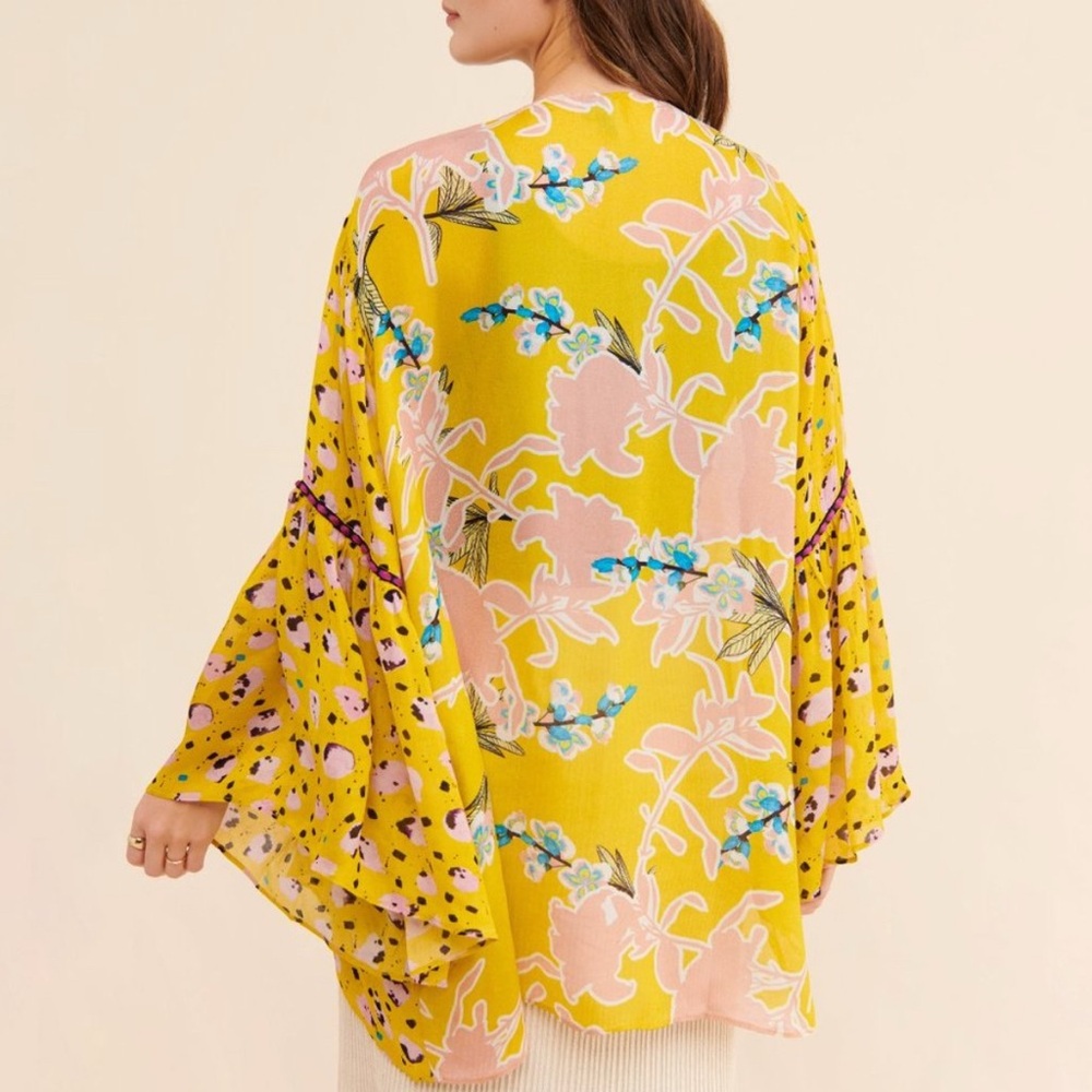 👘ANTHROPOLOGIE Floral Yellow Kimono, One Size - Picture 2 of 11